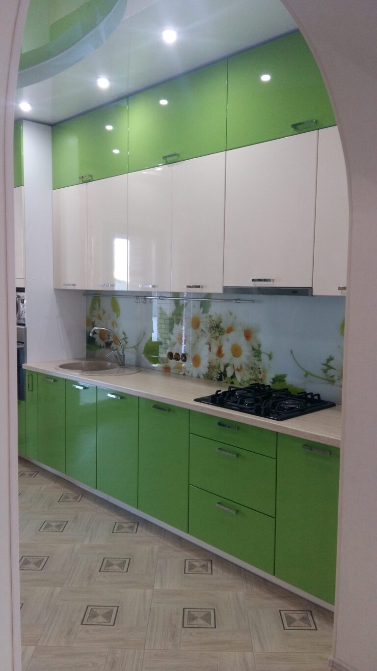 Фото стеклянных фартуков для кухни — работа 12